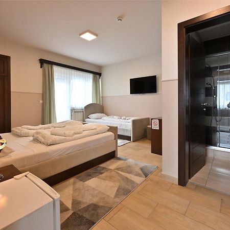 Hotel Lane Сйеница Екстериор снимка