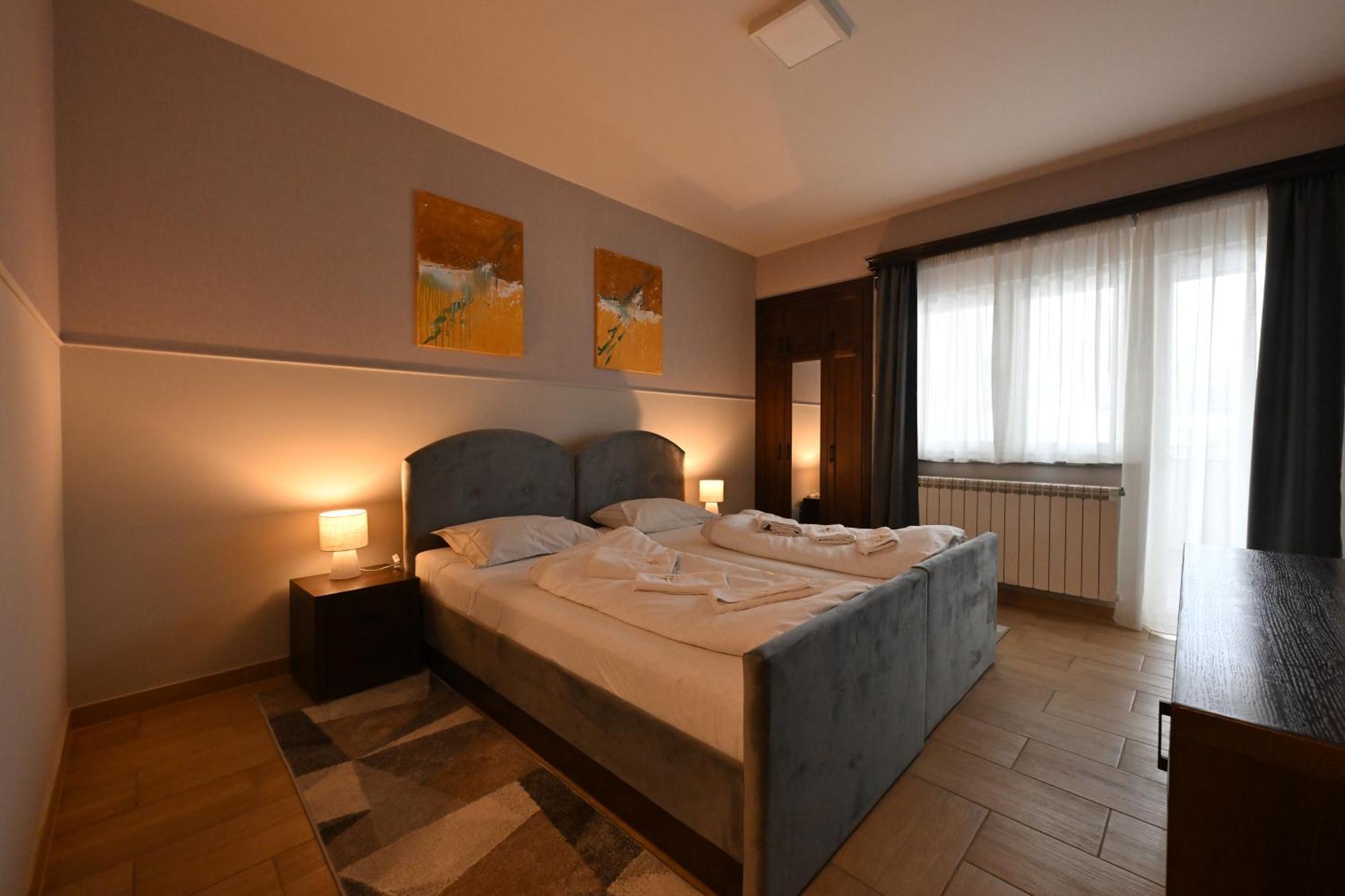 Hotel Lane Сйеница Екстериор снимка