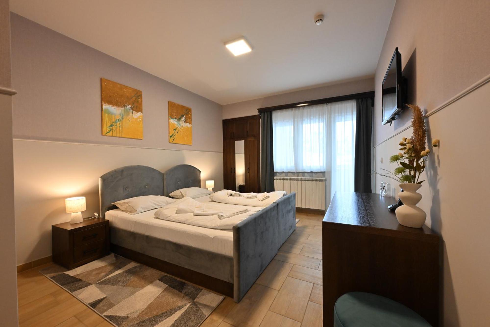 Hotel Lane Сйеница Екстериор снимка