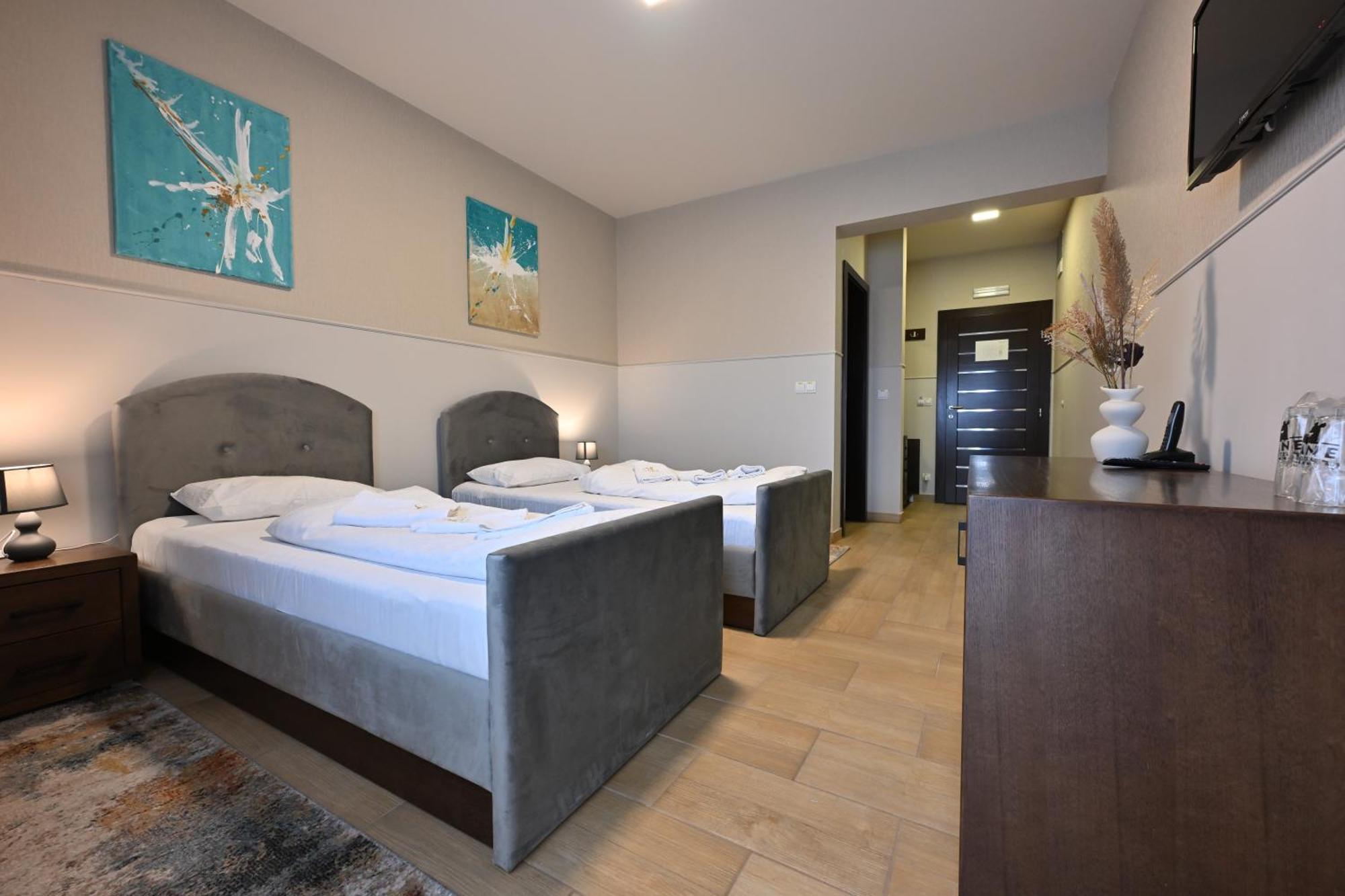 Hotel Lane Сйеница Екстериор снимка