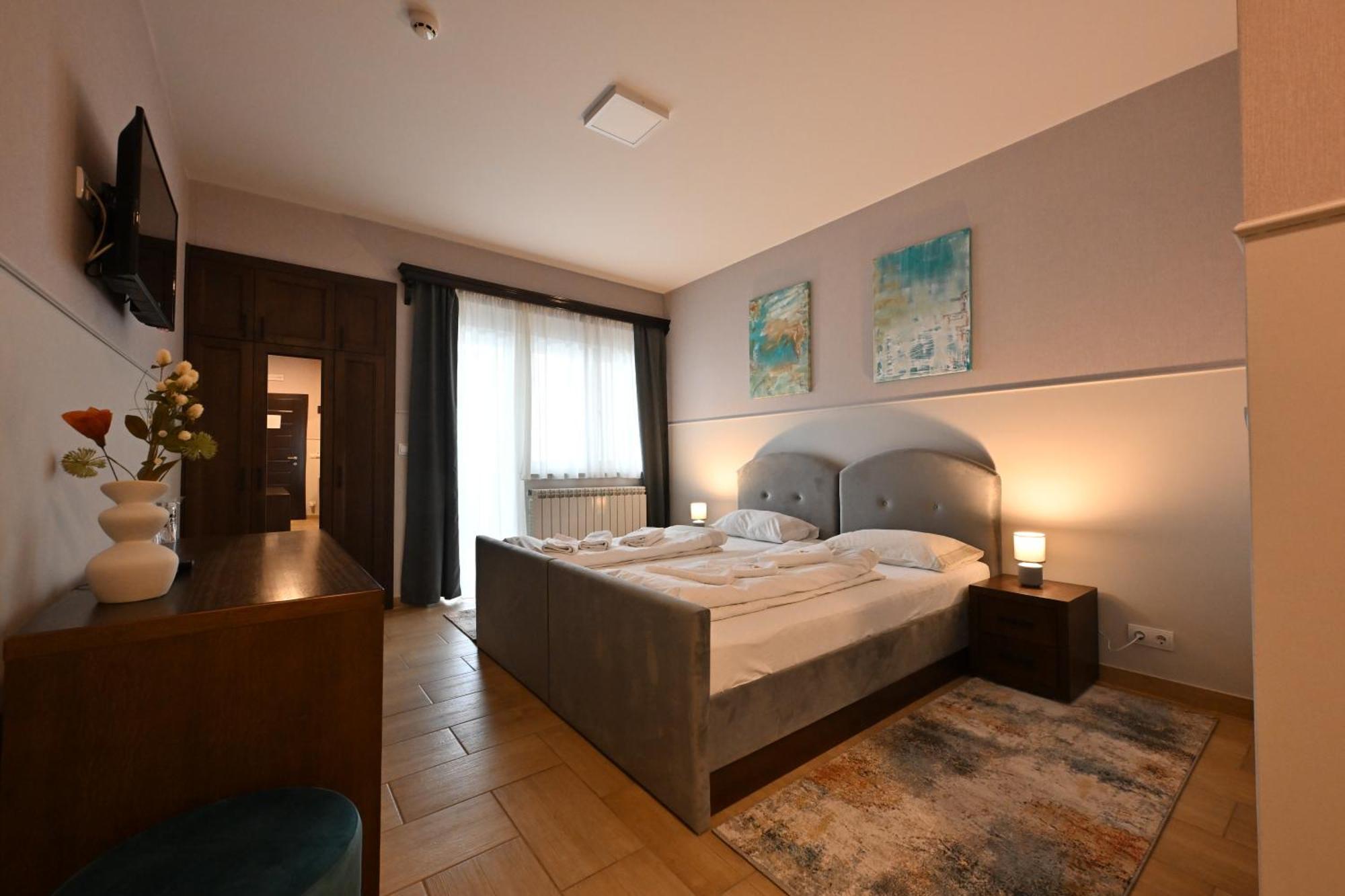 Hotel Lane Сйеница Екстериор снимка