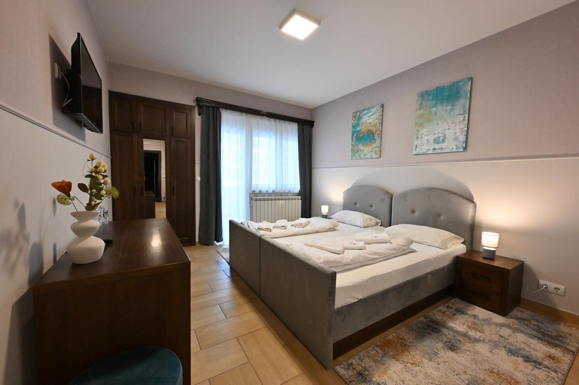 Hotel Lane Сйеница Екстериор снимка